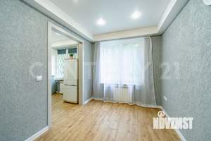 2-к квартира, вторичка, 42м2, 1/5 этаж