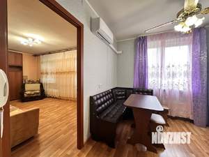 2-к квартира, вторичка, 52м2, 1/10 этаж