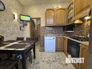 4-к квартира, вторичка, 94м2, 3/5 этаж