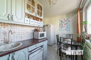 3-к квартира, вторичка, 63м2, 7/9 этаж
